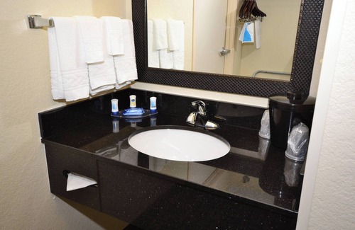 Jefferson City Hotel | Top-Rated Comfort at Fairfield Inn & Suites, Jefferson City