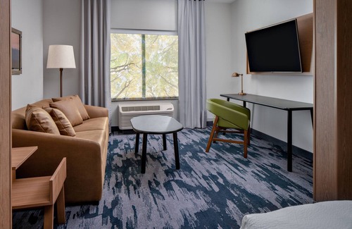 Lake Geneva Hotel | Explore Fairfield Inn & Suites by Marriott Lake Geneva