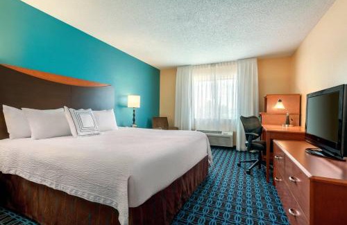 Stevens Point Hotel | Guest Rated: 8.7 at Fairfield Inn & Suites Stevens Point