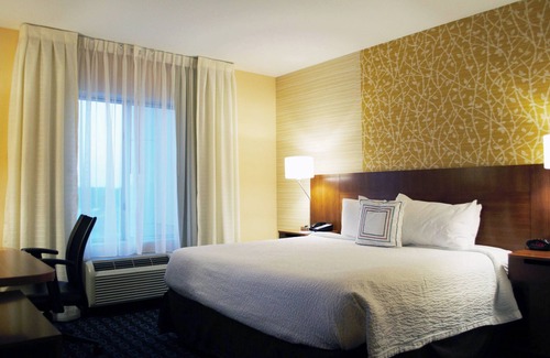 Stroudsburg Hotel | Guest Rated 9/10: Fairfield Inn & Suites in Poconos
