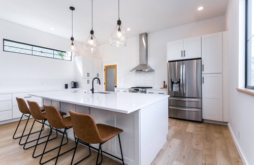 Fairhaven House | Elegant Fairhaven Getaway with Rooftop Deck & Ocean Views