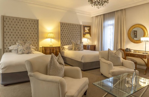 Greater Johannesburg Metropolitan Area Hotel | Discover Fairlawns Boutique Hotel and Spa: 5-Star Relaxation