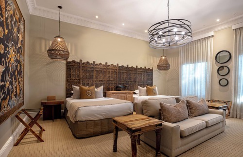 Greater Johannesburg Metropolitan Area Hotel | Discover Fairlawns Boutique Hotel and Spa: 5-Star Relaxation