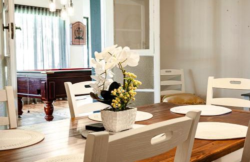 Corowa House | Charming Fairleys of Corowa: Family-Friendly Retreat