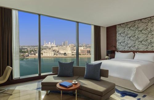 Al Maqta Resort | Experience Fairmont Bab Al Bahr: A 5-Star Beachfront Retreat
