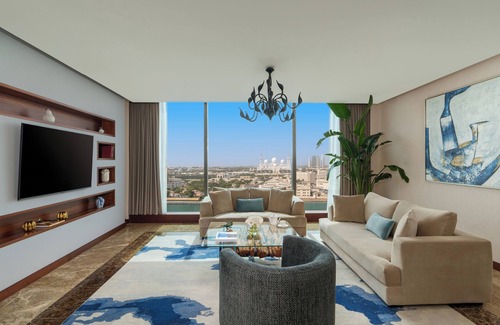 Al Maqta Hotel | Discover Fairmont Bab Al Bahr: 5-Star Ocean View Retreat