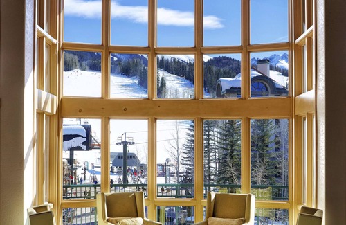 Mountain Village Apartment | Premier Fairmont Heritage Place with Spa & Ocean Views