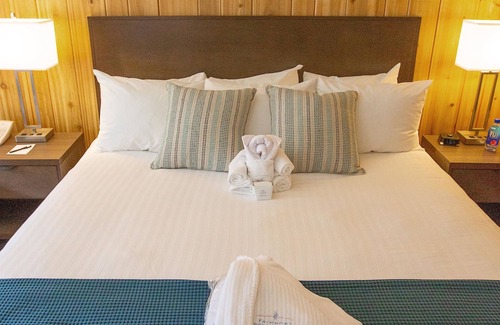 East Kootenay Cabin | Experience Fairmont Hot Springs Resort with Pool and Spa