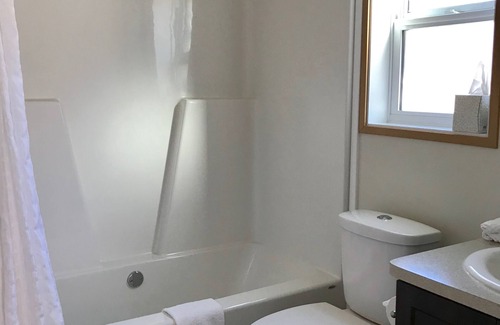 East Kootenay Cabin | Experience Fairmont Hot Springs Resort with Pool and Spa
