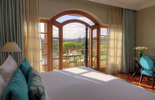 Nanyuki Hotel | Experience Elegance at Fairmont Mount Kenya Safari Hotel