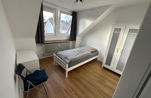 Unterrath Apartment | Discover Fairpartement Düsseldorf: Family-Friendly Retreat