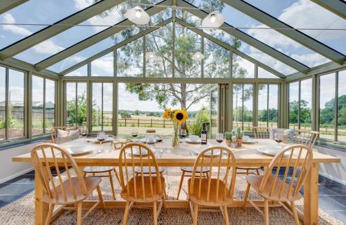 Halesworth House | Family-Friendly Fairstead: Your Pet-Welcoming Retreat