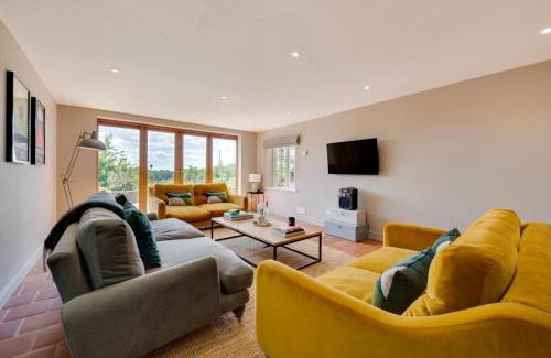 Halesworth House | Family-Friendly Fairstead: Your Pet-Welcoming Retreat