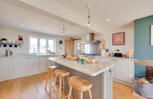 Halesworth House | Family-Friendly Fairstead: Your Pet-Welcoming Retreat
