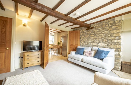 Ampleforth House | Family-Friendly Fairview in Ampleforth Near North York Moors