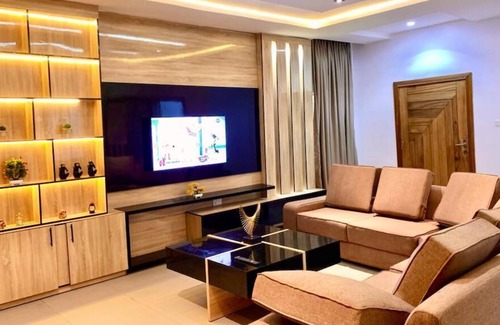 Warri Hotel | Fairview Place Hotel and Apartments