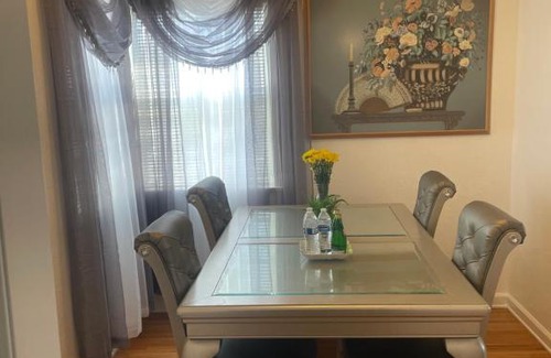 Inglewood Villa | Family-Friendly Fairview: Your Ideal Getaway Awaits