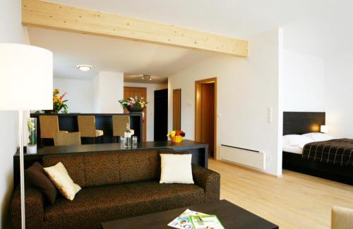 Haugschlag Apartment | Pet-Friendly Fairway-Appartements with Breakfast Included