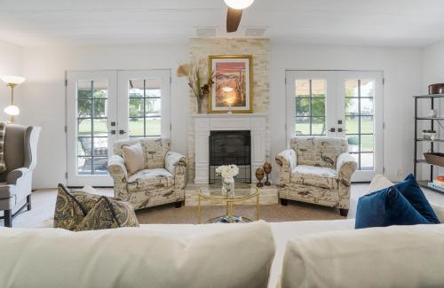 Cathedral City House | Fairway Escape with Views 55