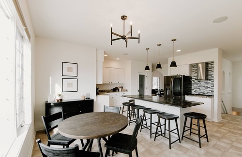 Sheboygan House | Escape to Fairway Getaway with Golf Simulator & Theater Room