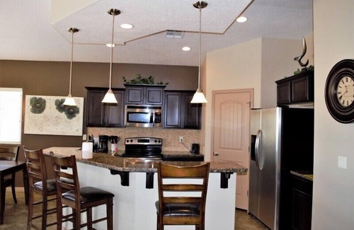 Mesquite House | Top-Rated Fairway Haven Retreat with Putting Green & More!