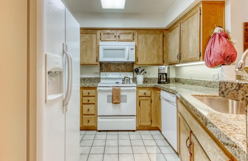 Elkhorn Village Hotel | Pet-Friendly Fairway Nine 4366 with Pool & Hot Tub