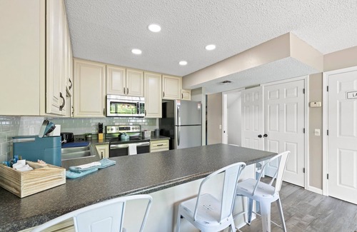 Lake Lure House | Fairway Townhouse: Scenic Lake Lure Views & Family Friendly