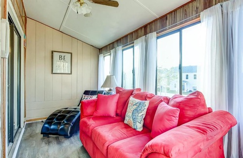 Surfside Beach Apartment | Family-Friendly Stay at Fairway Village - B6 with Pool Access