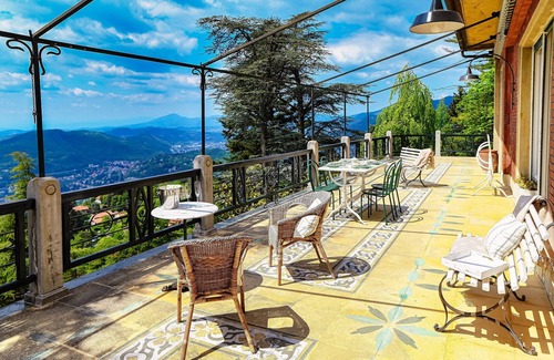 Brunate Apartment | Enchanting Getaway at I Tigli with Breakfast Included
