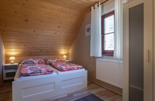 Velky Slavkov House | Enchanting FAIRYTAIL sk: Child-Friendly with a 9.4 Rating