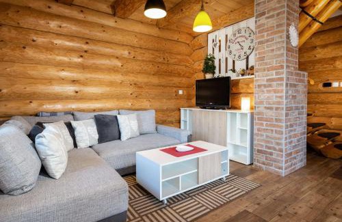 Velky Slavkov House | Enchanting FAIRYTAIL sk: Child-Friendly with a 9.4 Rating