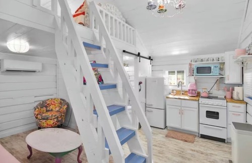 Hayesville Cottage | Fairytale Creekside Cottage w/Firepit & Petting Zoo–Ideal For Families & Couples