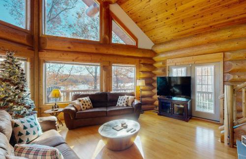 Mineral House | Discover Family-Friendly Getaways at Falcon's Nest