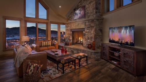 Steamboat Springs House | Family-Friendly Falconhead Lodge - A Memorable Retreat