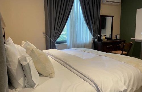 Kumasi Bed & Breakfast | Falcons Perch