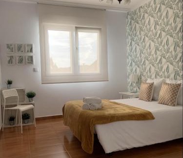 Santiago de Compostela Apartment | Child-Friendly Retreat at Falda do Pedroso - Rated 9.6/10