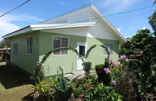 Savaia House | Cozy Fale Mailani: 2 Rooms, AC & Hot Water Awaiting You