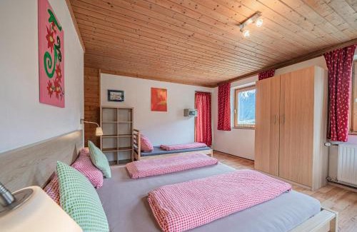 Wald im Pinzgau Ski Chalet | Discover Falkenstein: Pet & Child-Friendly Retreat