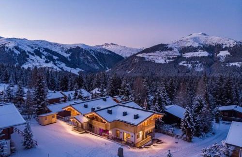 Hochkrimml House | Falkensteinalm Friends: Family-Friendly Retreat Awaits