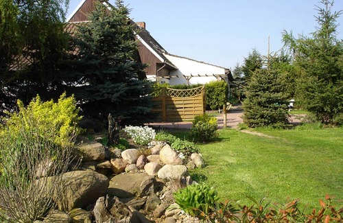Groeichsen Apartment | Cozy Falks Apartment - Your Perfect Getaway at Forellenhof
