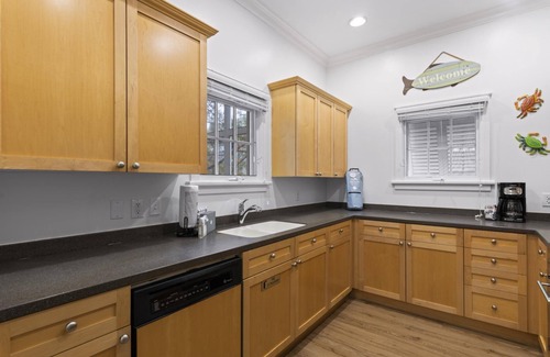 Watercolor Condo | Experience Fall at Park District: Scenic Views & Bikes!