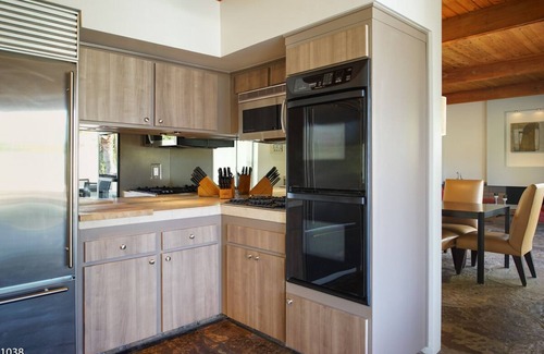 Vista Las Palmas House | Experience Fall Bliss in Palm Springs: Pool & Home Theater