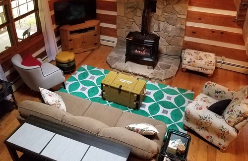 Terra Alta Cabin | Unforgettable FALL AWAY FERN CABIN with Pool & Ocean Views