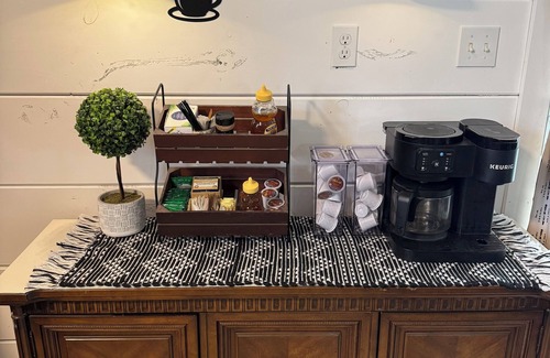 Pikeville Cottage | Fall Break dates available🍁Charming 3B-2B cottage by Fall Creek Falls!