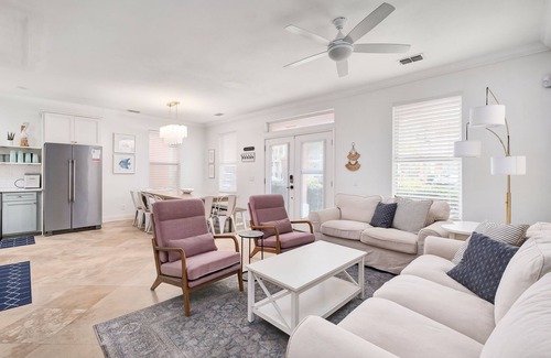 Clipper Cove House | End of Summer Rates: Oceanfront Getaway with Amazing Amenities