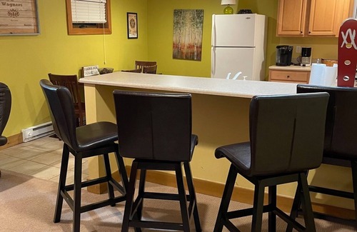 Boyne Falls Condo | Cozy Boyne Mtn Retreat - Ideal for Family Getaways