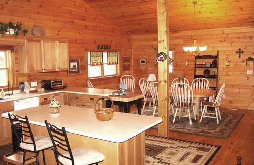 Fleetwood Cabin | Beat the Heat: Explore Boone/Blowing Rock's Cool Retreat