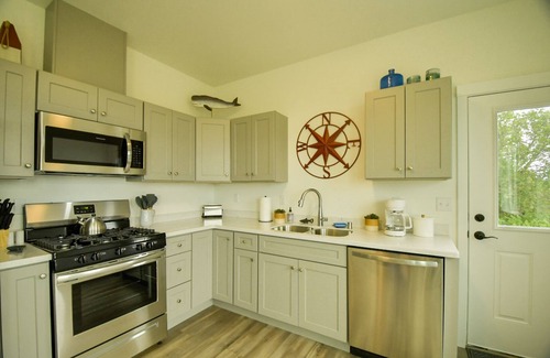 Kachemak House | Oceanview Haven with Oversized Deck - Perfect for Families!