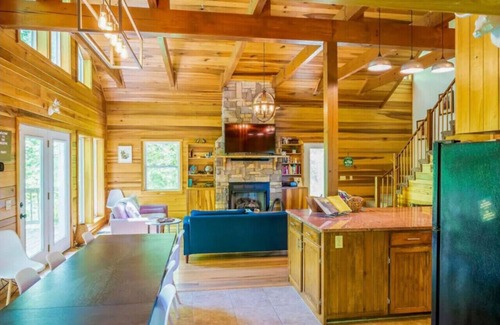 Hot Springs Cabin | Escape to The Reserve and Beekeeper Inn by Scenic Waterfalls