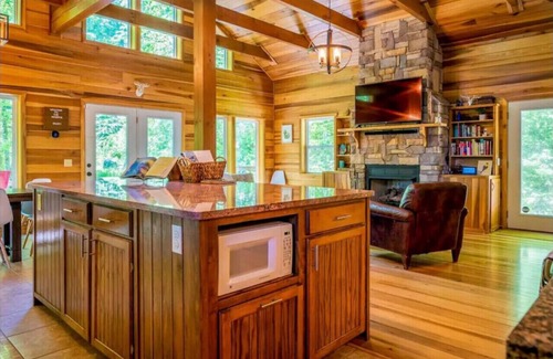 Hot Springs Cabin | Escape to The Reserve and Beekeeper Inn by Scenic Waterfalls